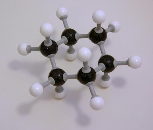 Hexane has 6 carbon atoms (black) and 14 hydrogen atoms (white).